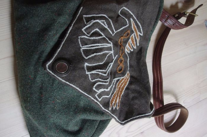 维京风格刺绣教程:手工制作奥丁神马斯莱普尼尔-第15张图片-趣作屋 维京风格刺绣教程:手工制作奥丁神马斯莱普尼尔-第15张图片-趣作屋