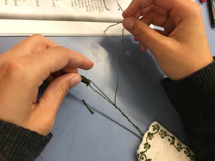 手工刺绣流苏书签制作教程-第19张图片-趣作屋 手工刺绣流苏书签制作教程-第19张图片-趣作屋