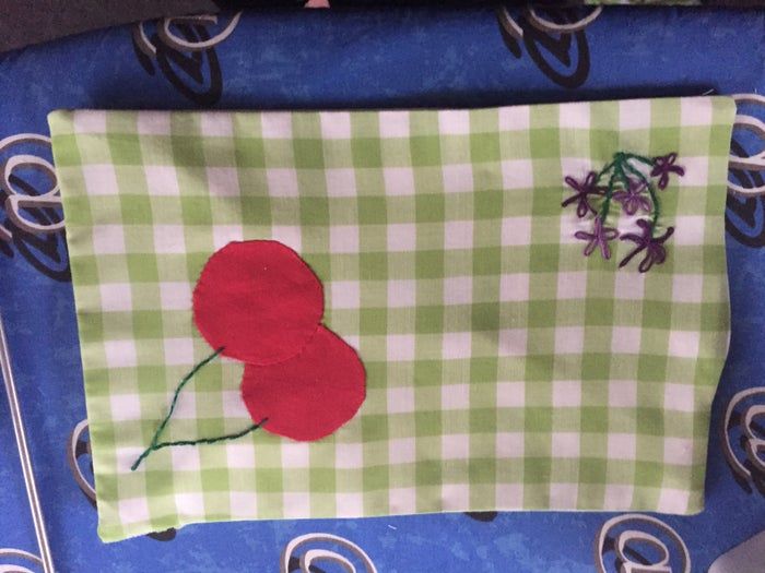 手工刺绣靠垫制作教程:打造《仲夏夜之梦》主题礼物-第18张图片-趣作屋 手工刺绣靠垫制作教程:打造《仲夏夜之梦》主题礼物-第18张图片-趣作屋