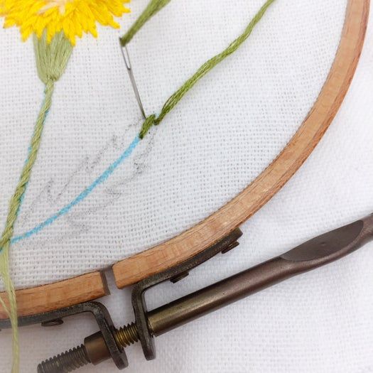 手工刺绣蒲公英花朵教程｜初学者也能掌握的刺绣技巧-第15张图片-趣作屋