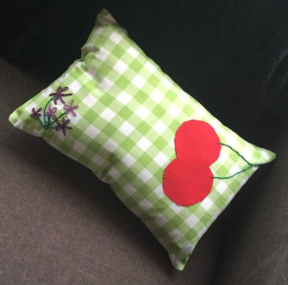 手工刺绣靠垫制作教程:打造《仲夏夜之梦》主题礼物-第1张图片-趣作屋 手工刺绣靠垫制作教程:打造《仲夏夜之梦》主题礼物-第1张图片-趣作屋