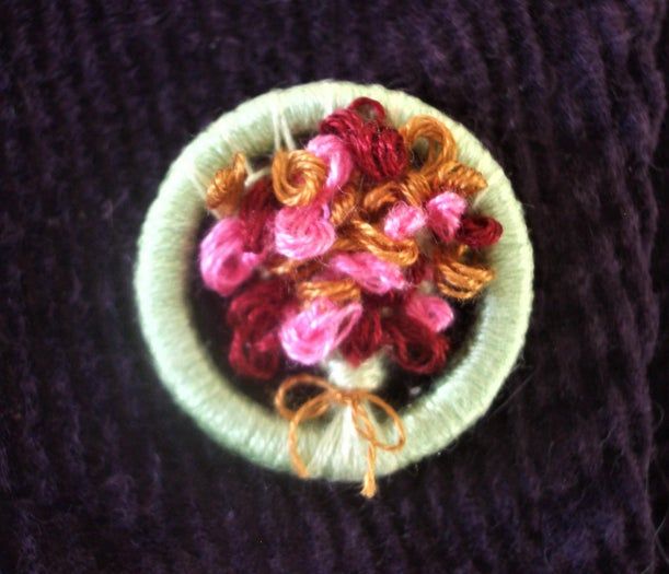 手工制作多塞特花束纽扣胸针教程-第21张图片-趣作屋