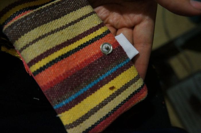 墨西哥传统风格手机包DIY教程:手工缝制与创意装饰-第18张图片-趣作屋 墨西哥传统风格手机包DIY教程:手工缝制与创意装饰-第18张图片-趣作屋