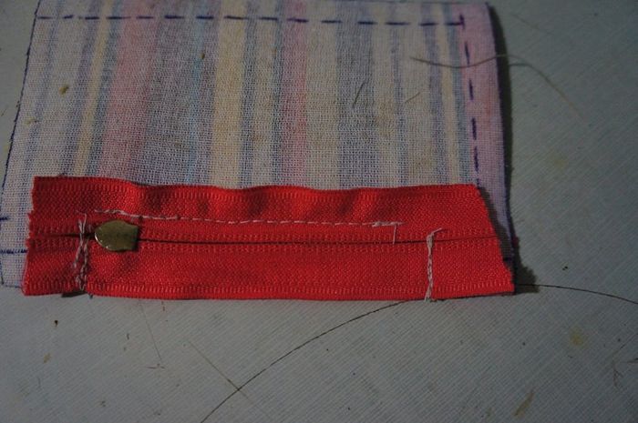 墨西哥传统风格手机包DIY教程:手工缝制与创意装饰-第11张图片-趣作屋 墨西哥传统风格手机包DIY教程:手工缝制与创意装饰-第11张图片-趣作屋