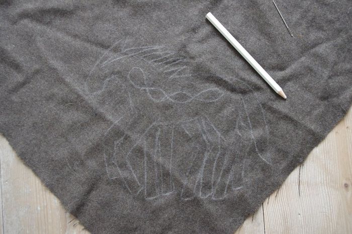 维京风格刺绣教程:手工制作奥丁神马斯莱普尼尔-第5张图片-趣作屋 维京风格刺绣教程:手工制作奥丁神马斯莱普尼尔-第5张图片-趣作屋