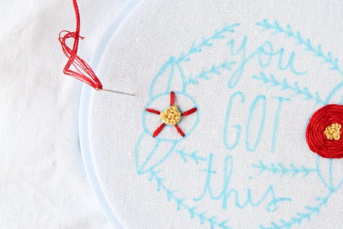 带法式结刺绣花朵制作教程-第7张图片-趣作屋