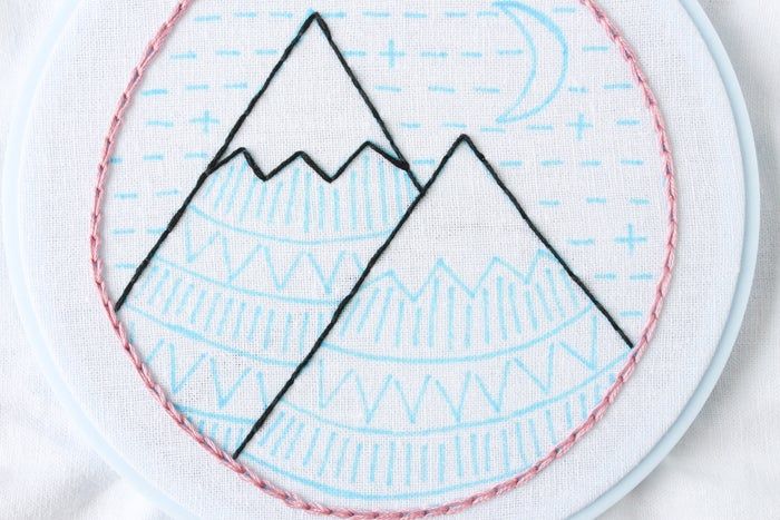 免费山景刺绣针法教程:掌握8种基础刺绣技巧-第28张图片-趣作屋 免费山景刺绣针法教程:掌握8种基础刺绣技巧-第28张图片-趣作屋