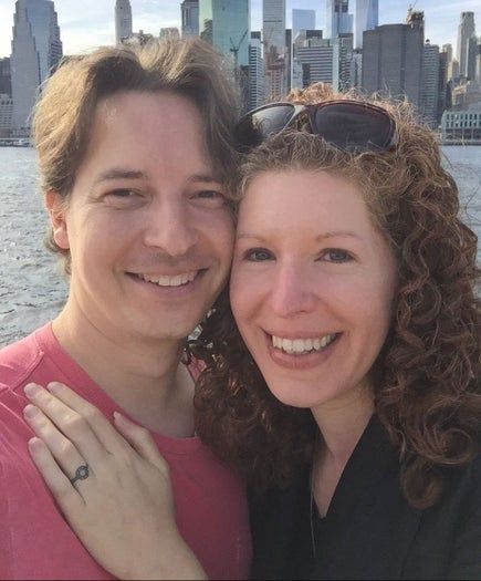 手工刺绣情侣肖像教程｜从照片到成品的完整指南-第1张图片-趣作屋