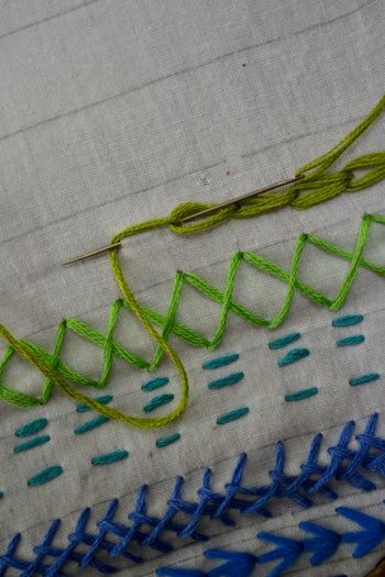 用刺绣线碎片制作多彩棉质围巾的详细教程-第16张图片-趣作屋