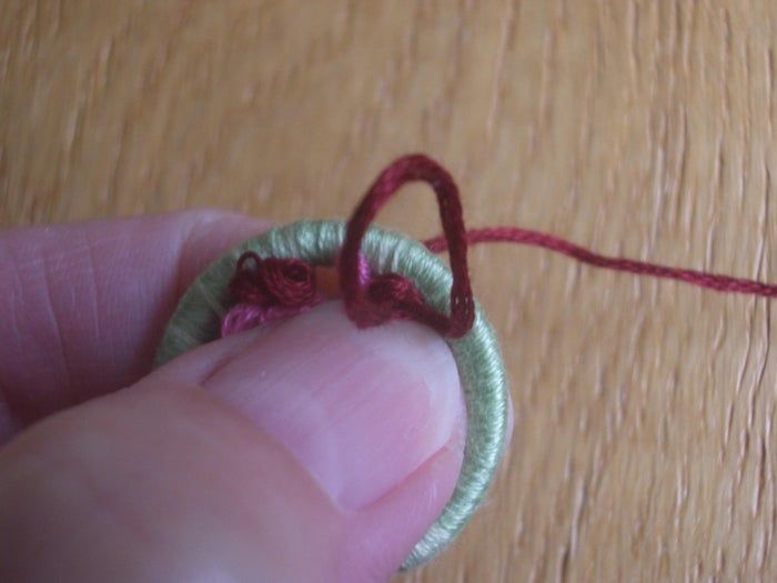 手工制作多塞特花束纽扣胸针教程-第18张图片-趣作屋