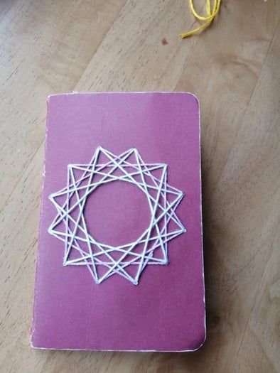 手工刺绣几何图案制作教程：弦艺术与刺绣结合的创意项目-第19张图片-趣作屋