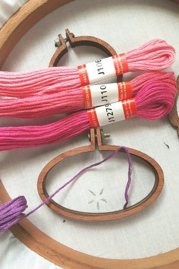 DIY迷你刺绣项链制作教程-第3张图片-趣作屋 DIY迷你刺绣项链制作教程-第3张图片-趣作屋