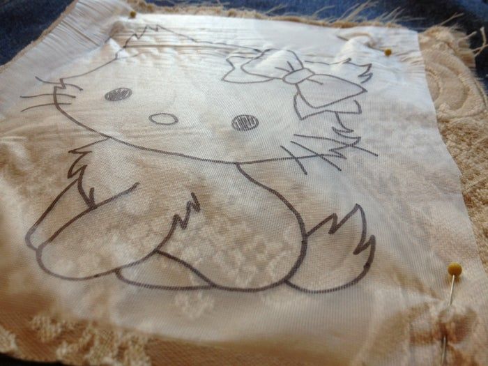 低成本机绣手工教程：用缝纫机制作个性化礼物全攻略-第19张图片-趣作屋