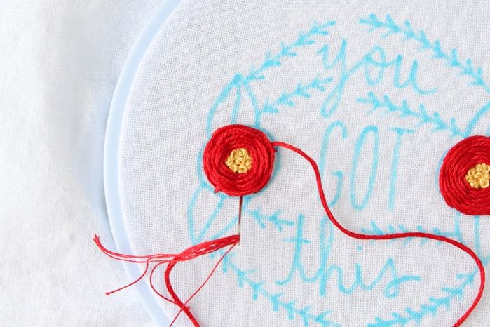 带法式结刺绣花朵制作教程-第10张图片-趣作屋