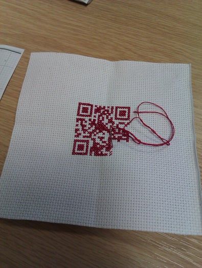 圣诞节手工十字绣二维码礼物制作教程-第2张图片-趣作屋