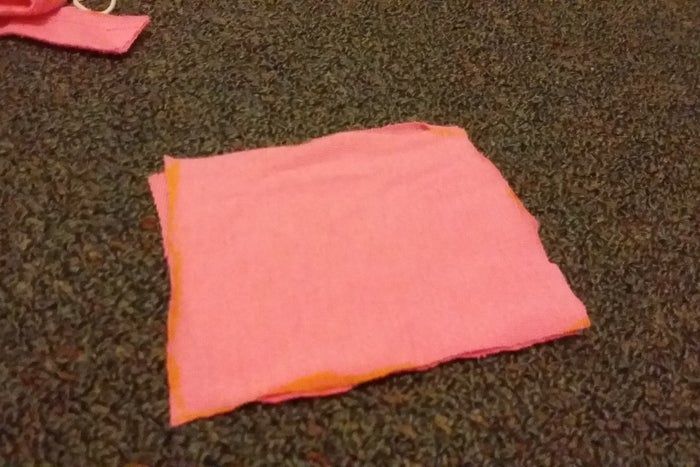 手工缝制小枕头教程:简单10步打造个性靠枕-第10张图片-趣作屋 手工缝制小枕头教程:简单10步打造个性靠枕-第10张图片-趣作屋