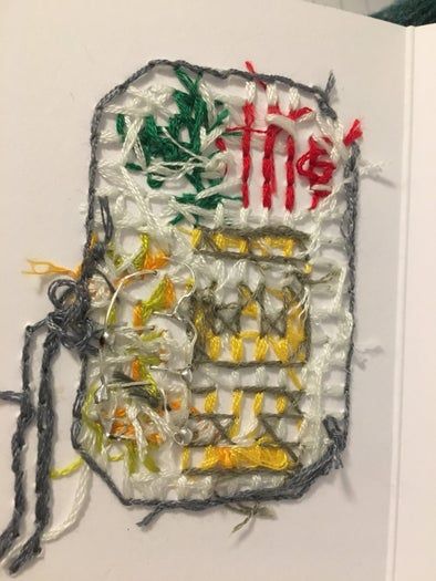 融合传统与科技：DIY会发光的十字绣卡片教程-第9张图片-趣作屋