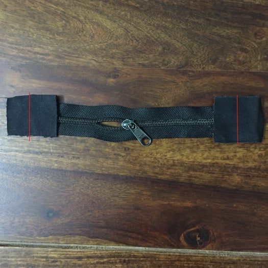 手工刺绣珠片手拿包DIY教程:详细步骤教你制作个性化蜜蜂图案手拿包-第24张图片-趣作屋 手工刺绣珠片手拿包DIY教程:详细步骤教你制作个性化蜜蜂图案手拿包-第24张图片-趣作屋