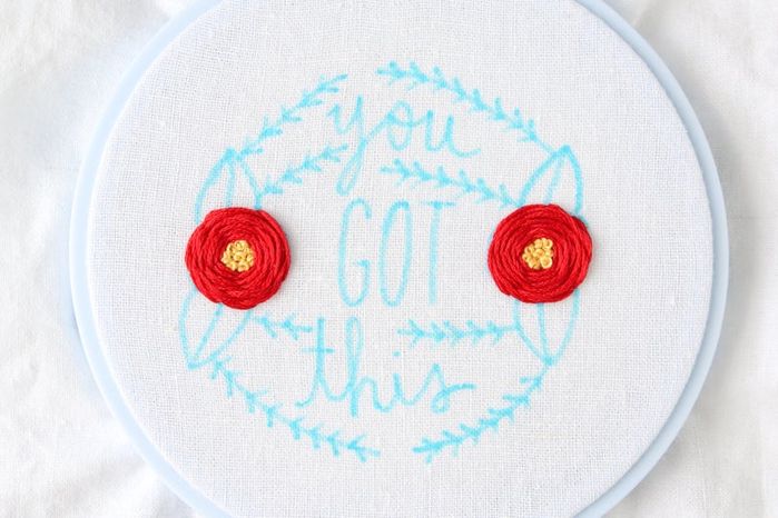 带法式结刺绣花朵制作教程-第2张图片-趣作屋