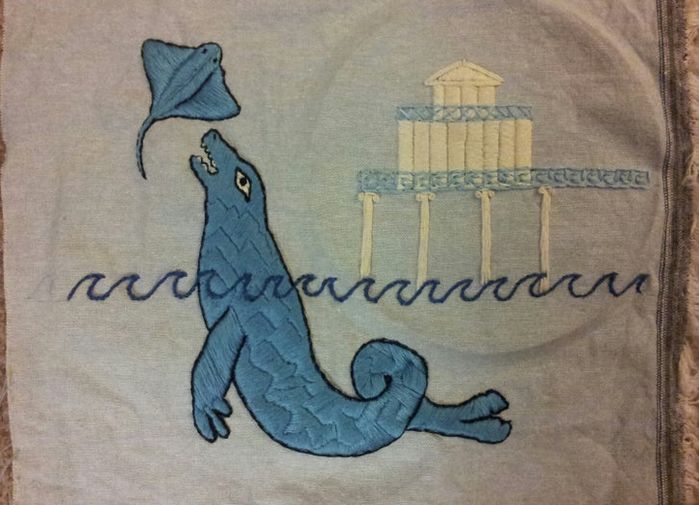 手工刺绣入门教程：掌握回针绣、茎状绣与缎面绣技巧-第2张图片-趣作屋