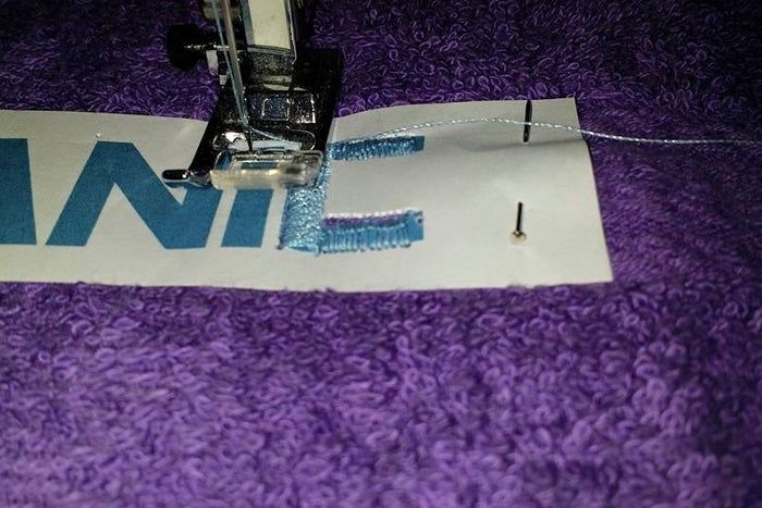 手工刺绣毛巾教程:低成本制作‘别慌’毛巾-第5张图片-趣作屋 手工刺绣毛巾教程:低成本制作‘别慌’毛巾-第5张图片-趣作屋