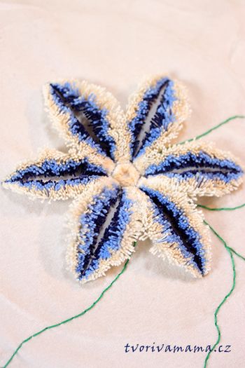 手工刺绣抱枕教程:用阿米什立体刺绣打造温暖礼物-第21张图片-趣作屋 手工刺绣抱枕教程:用阿米什立体刺绣打造温暖礼物-第21张图片-趣作屋