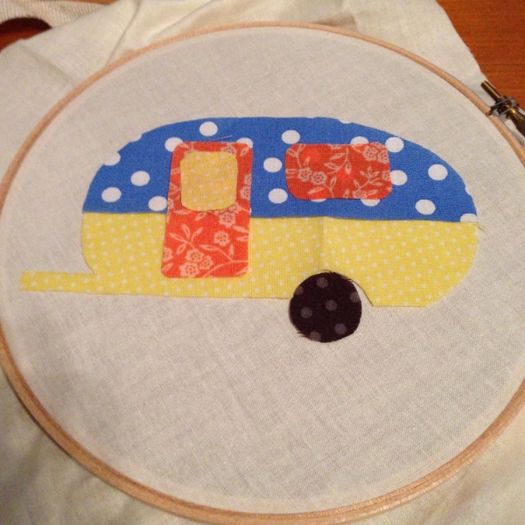 零基础刺绣指南:如何制作复古露营车布艺作品-第7张图片-趣作屋 零基础刺绣指南:如何制作复古露营车布艺作品-第7张图片-趣作屋