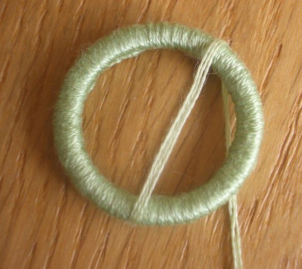 手工制作多塞特花束纽扣胸针教程-第11张图片-趣作屋