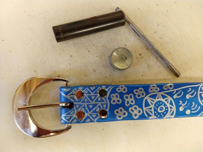 DIY手工伞绳皮革腰带制作教程-第32张图片-趣作屋