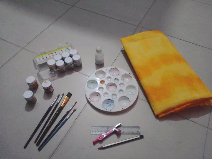 丙烯颜料在纱丽上绘制曼荼罗教程-第2张图片-趣作屋