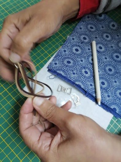 旧鞋焕新指南：低成本DIY改造教程-第21张图片-趣作屋