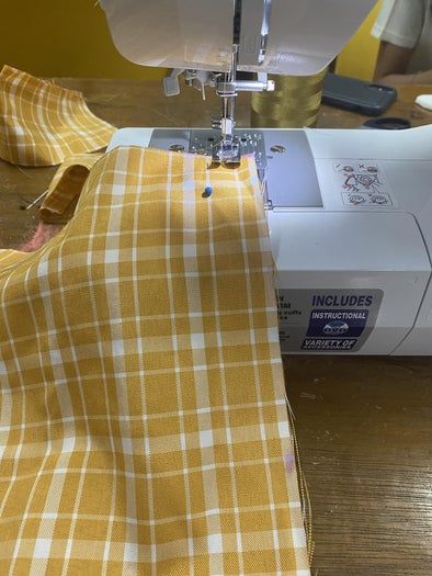 学生校服改造指南：旧校服从学到休闲的创意变身-第4张图片-趣作屋