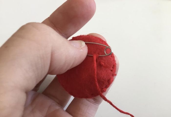 手工缝制徽章教程：个性化你的服饰与包袋-第13张图片-趣作屋