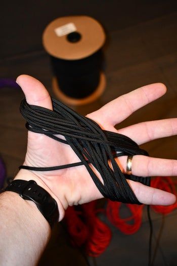 DIY手工伞绳腰带制作教程-第4张图片-趣作屋
