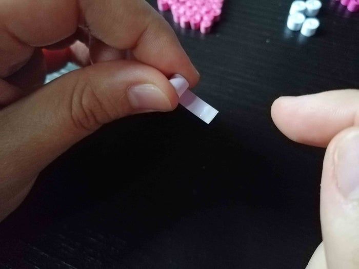 家庭手工制作美丽镂空面具教程-第10张图片-趣作屋