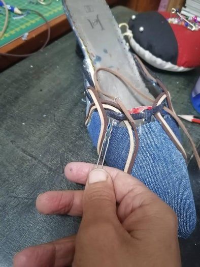 旧鞋焕新指南：低成本DIY改造教程-第11张图片-趣作屋