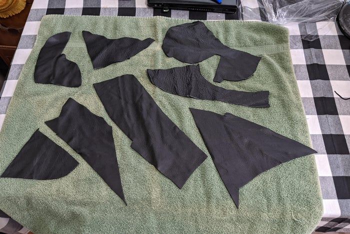 用皮革边角料手工制作自行车包鳞片装饰教程-第3张图片-趣作屋