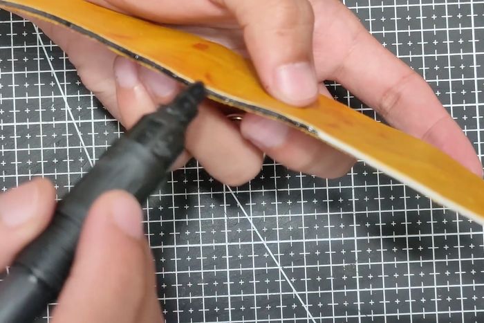 新手也能做！DIY皮质笔袋教程，轻松收纳你的文具-第12张图片-趣作屋