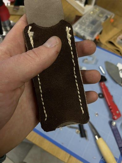 用旧材料手工制作专属工具皮套教程-第29张图片-趣作屋