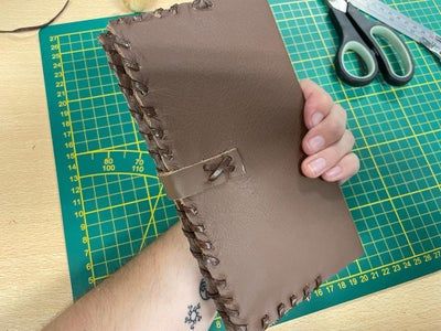 超简单手工皮革笔记本制作教程，环保又个性！-第30张图片-趣作屋
