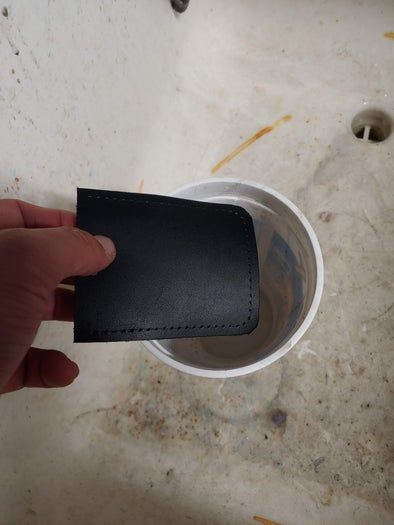 零基础也能做皮具！手把手教你打造个性皮革钱包-第9张图片-趣作屋