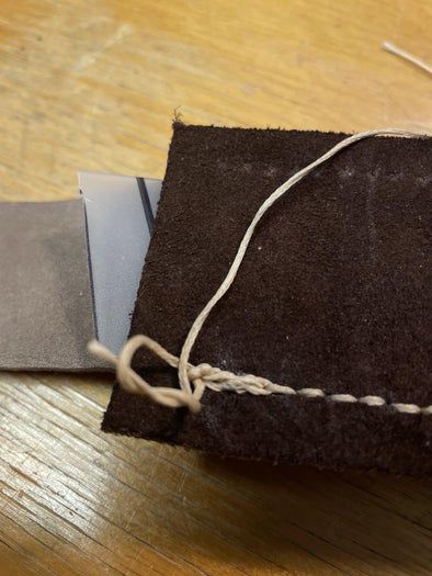 用旧材料手工制作专属工具皮套教程-第28张图片-趣作屋