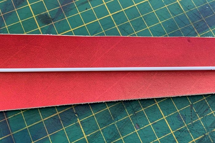用皮革边角料DIY可调节手链教程-第5张图片-趣作屋