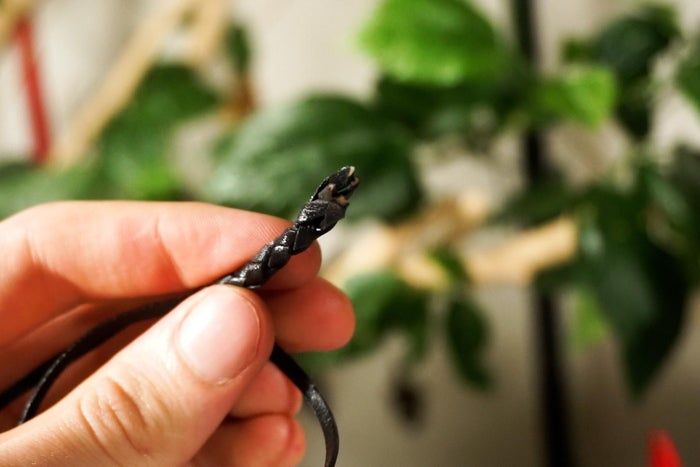 新手也能做的手工皮质手链编织教程-第16张图片-趣作屋
