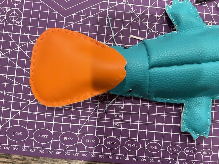 手工制作搞笑大嘴鸭嘴兽毛绒玩具教程-第19张图片-趣作屋