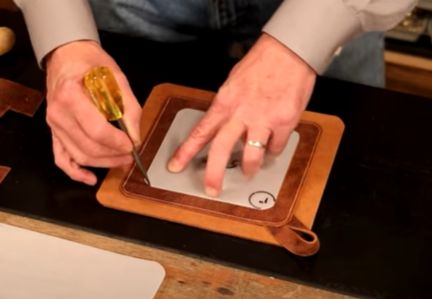 新手也能学会的皮具隔热垫手工制作教程-第19张图片-趣作屋