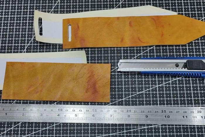 新手也能做！DIY皮质笔袋教程，轻松收纳你的文具-第4张图片-趣作屋