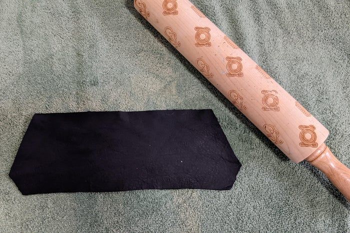 用皮革边角料手工制作自行车包鳞片装饰教程-第5张图片-趣作屋