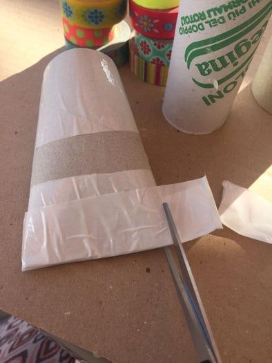 亲子手工DIY：用纸筒轻松制作彩色鲤鱼旗-第8张图片-趣作屋