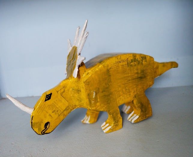 亲子手工DIY：低成本制作三角龙玩具全教程-第1张图片-趣作屋